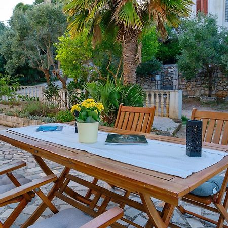 Apartment Pepermint - Iqm Destination Quality Veli Lošinj Buitenkant foto