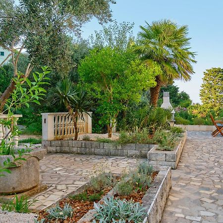 Apartment Pepermint - Iqm Destination Quality Veli Lošinj Buitenkant foto